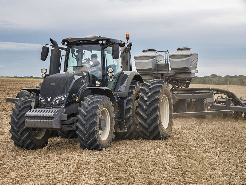 valtra-s4-02.jpg